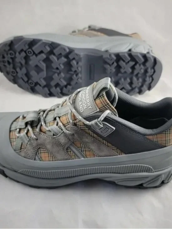 Burberry Men’s BURBERRY
ARTHUR SNEAKERS
STYLE: M STORY
ITEM NUMBER: 80438641003 - Picture 4 of 8